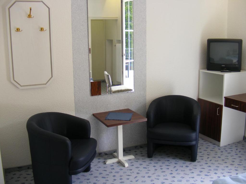 Hotel Diana Garni Bad Bertrich Room photo